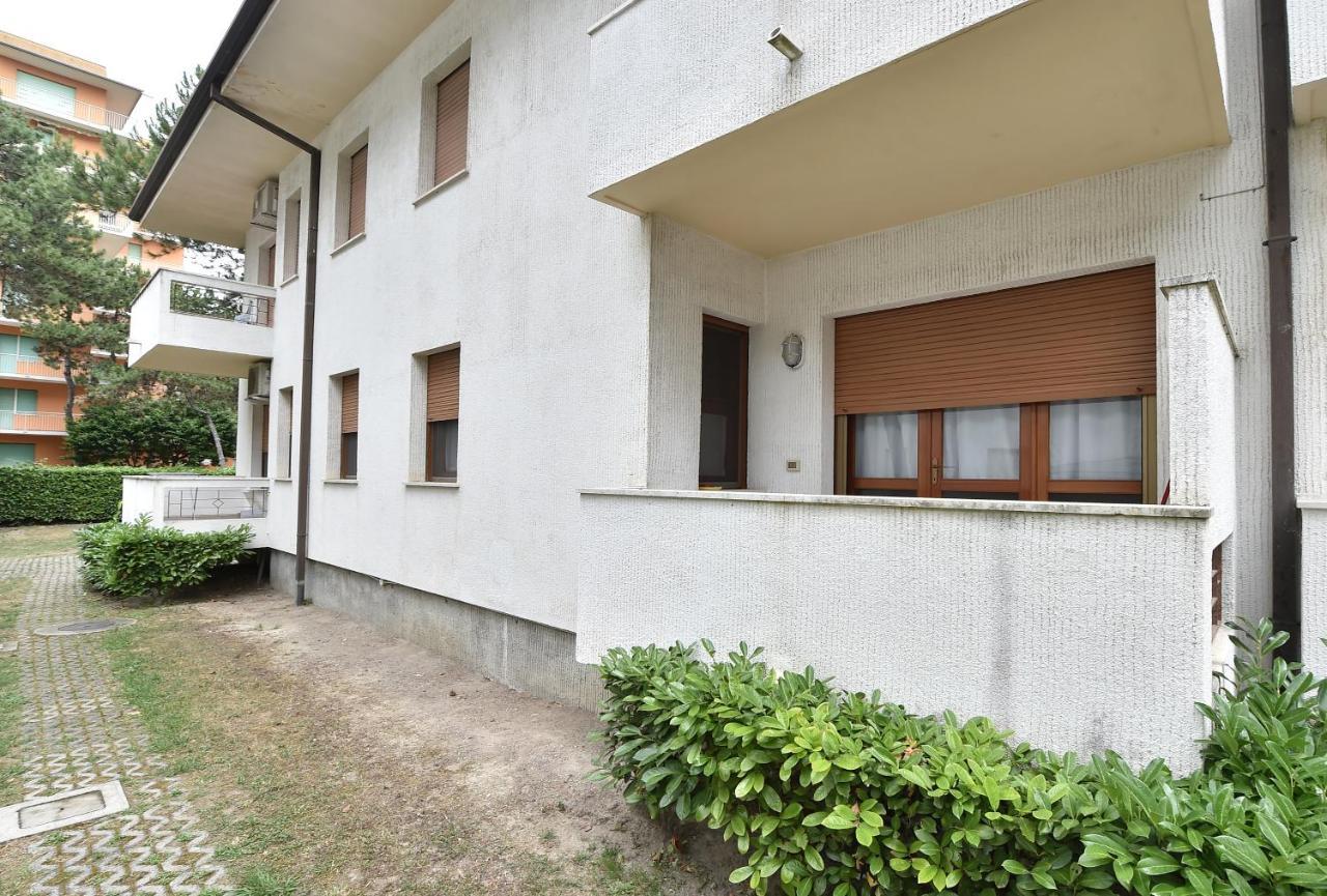 Villa Rosa Lignano Sabbiadoro Buitenkant foto