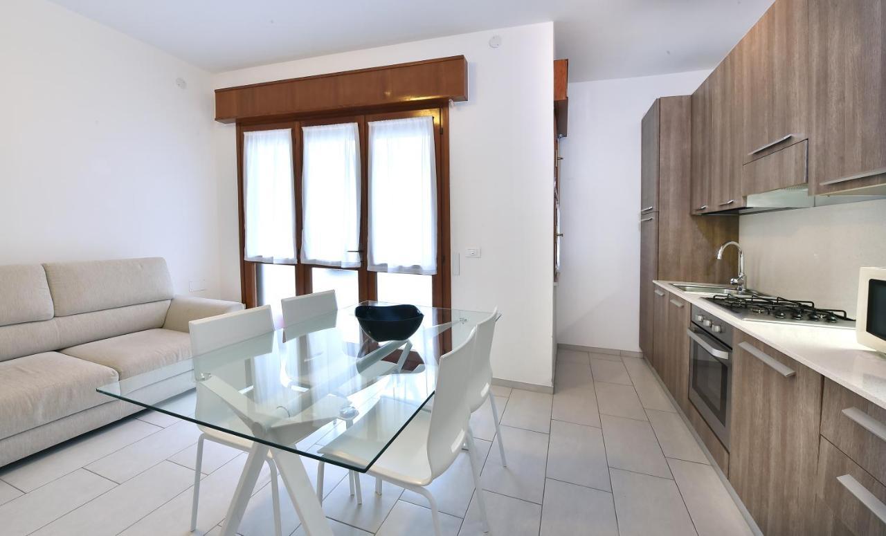 Villa Rosa Lignano Sabbiadoro Buitenkant foto